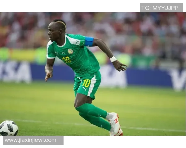 马内的足球之路：从塞内加尔小镇到世界舞台的辉煌历程